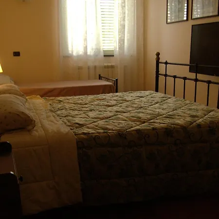 فندق مبيت وإفطار A Nespulara Galati Marina